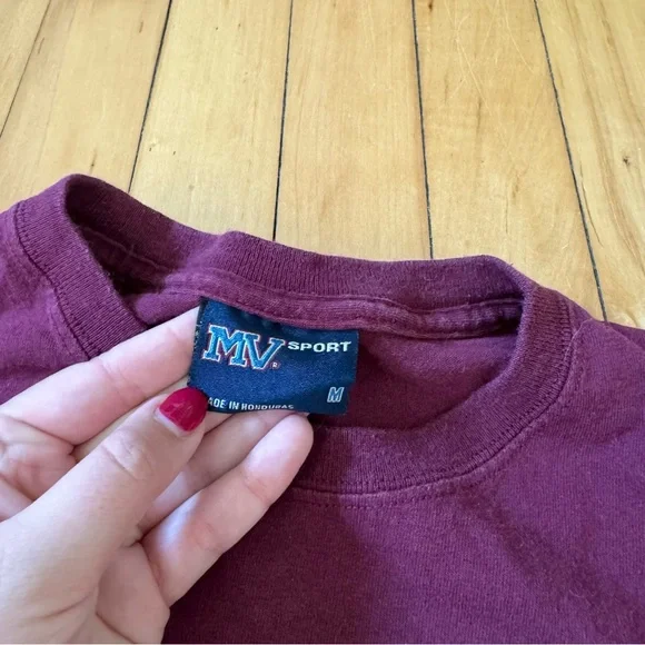 Minnesota gophers short sleeve tshirt - Picture 4 of 4